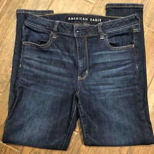 American Eagle skinny jeans, only worn once.